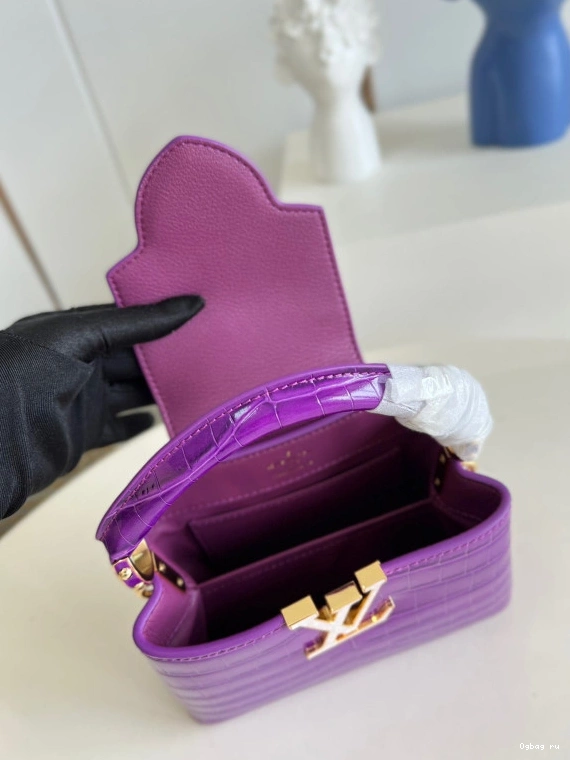 LOUIS VUITTON CAPUCINES MINI 0806